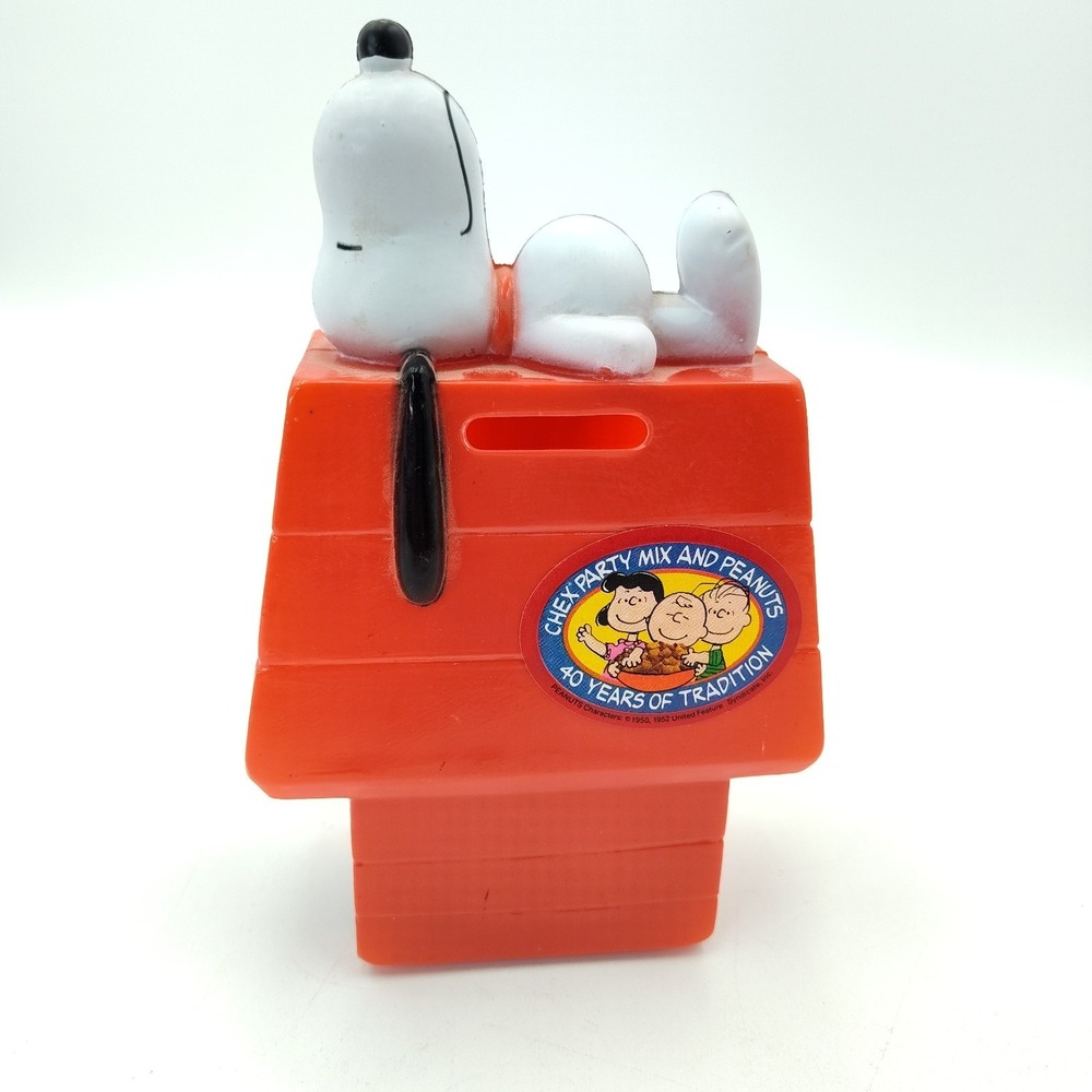SNOOPY DOG House Chex Party Mix RED Bank Plastic Money 1966‎ 👀📸SEE📏📸